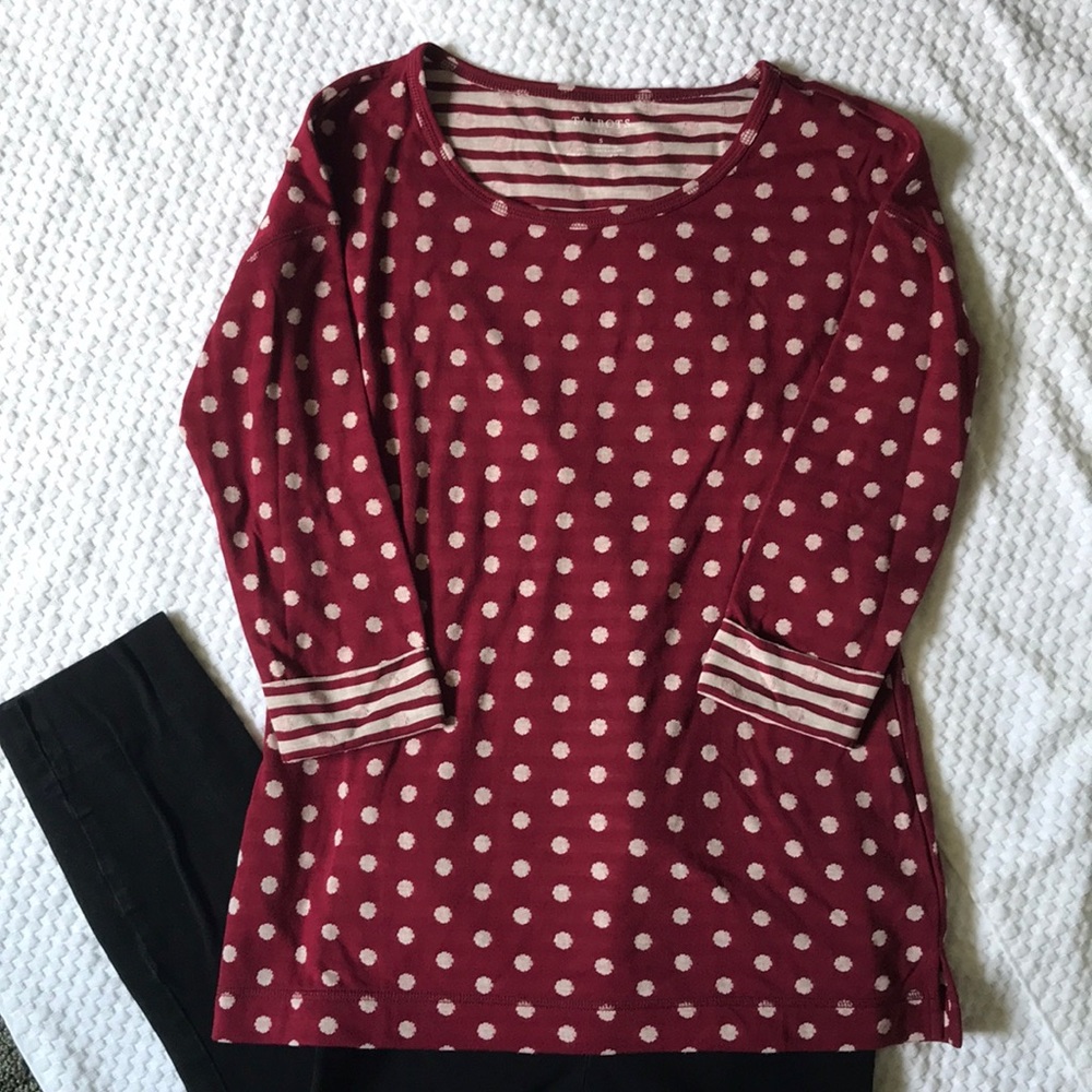 NWOT Polka dot women’s sweater.